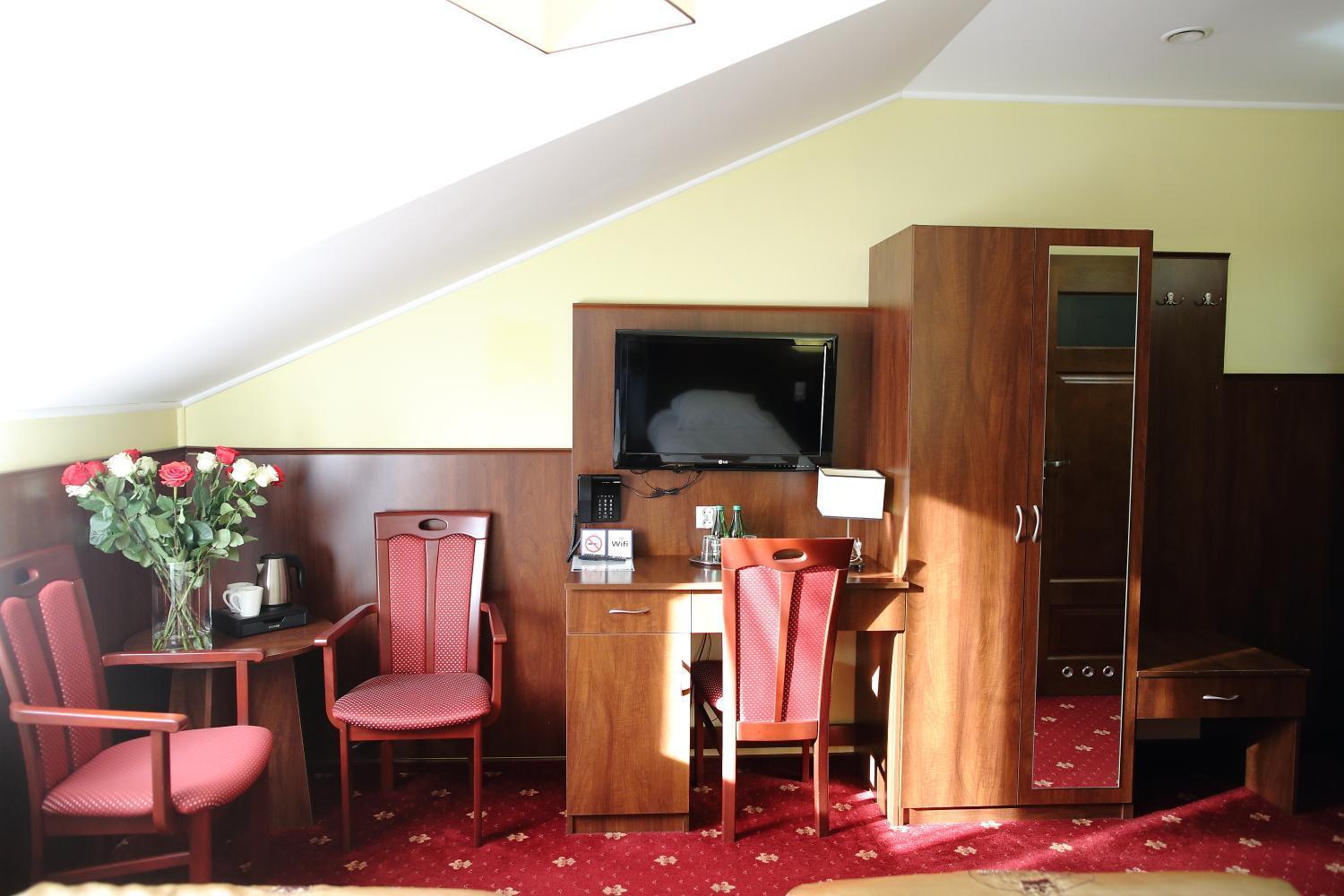 Hotel Kalchem Brzozie Екстериор снимка