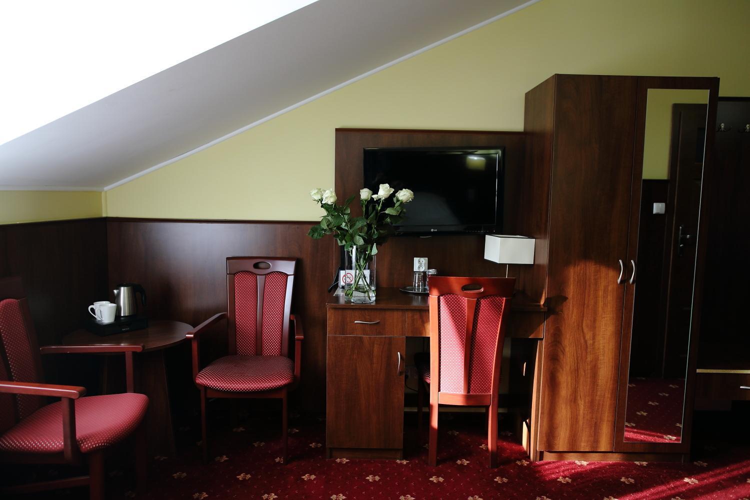 Hotel Kalchem Brzozie Екстериор снимка