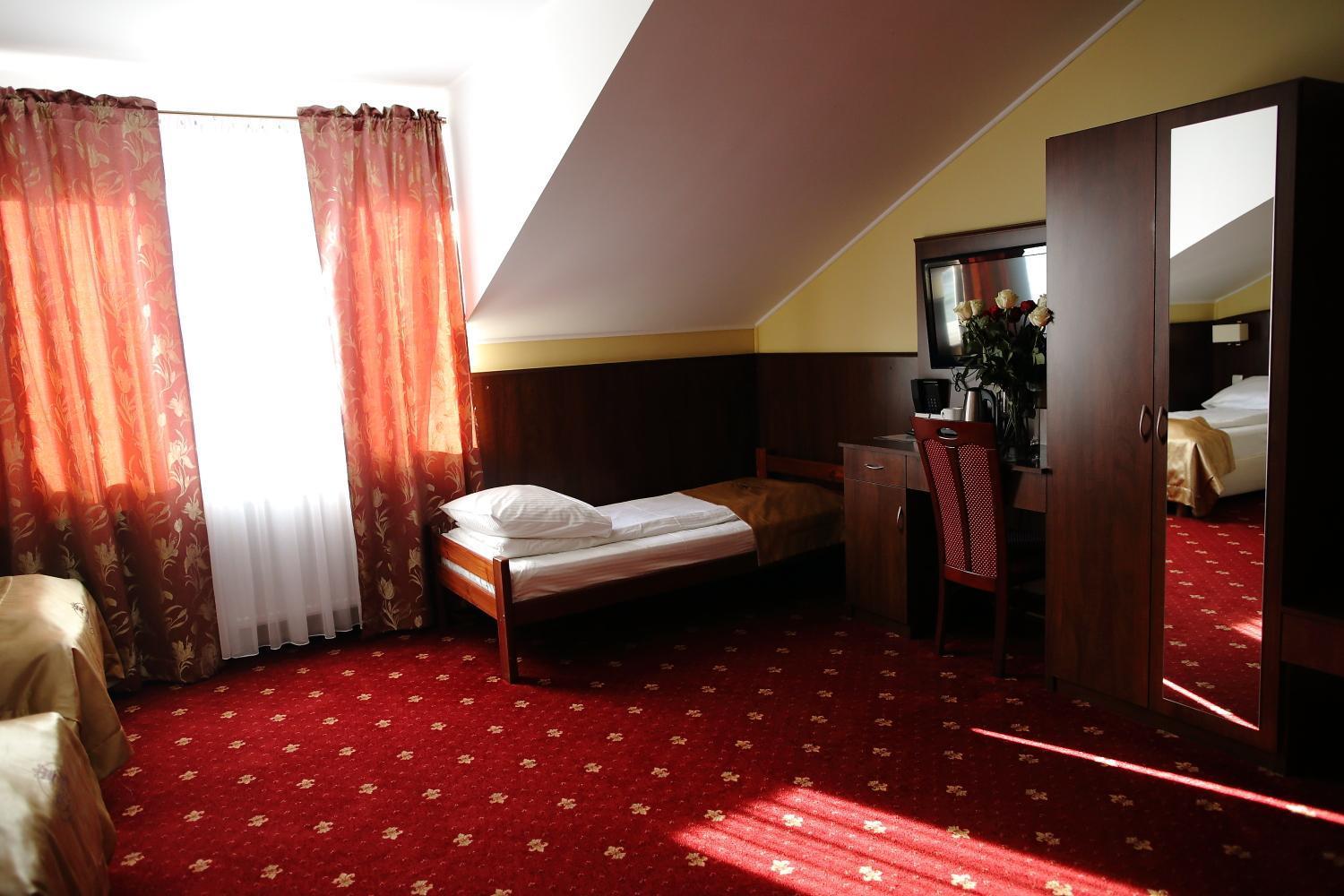 Hotel Kalchem Brzozie Екстериор снимка